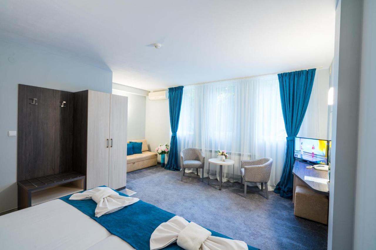 שומן Family Park Hotel Kyoshkove מראה חיצוני תמונה