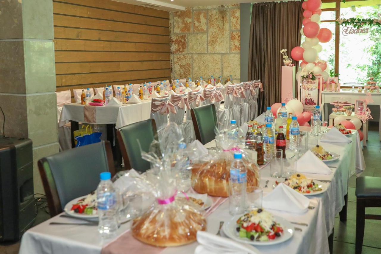 שומן Family Park Hotel Kyoshkove מראה חיצוני תמונה